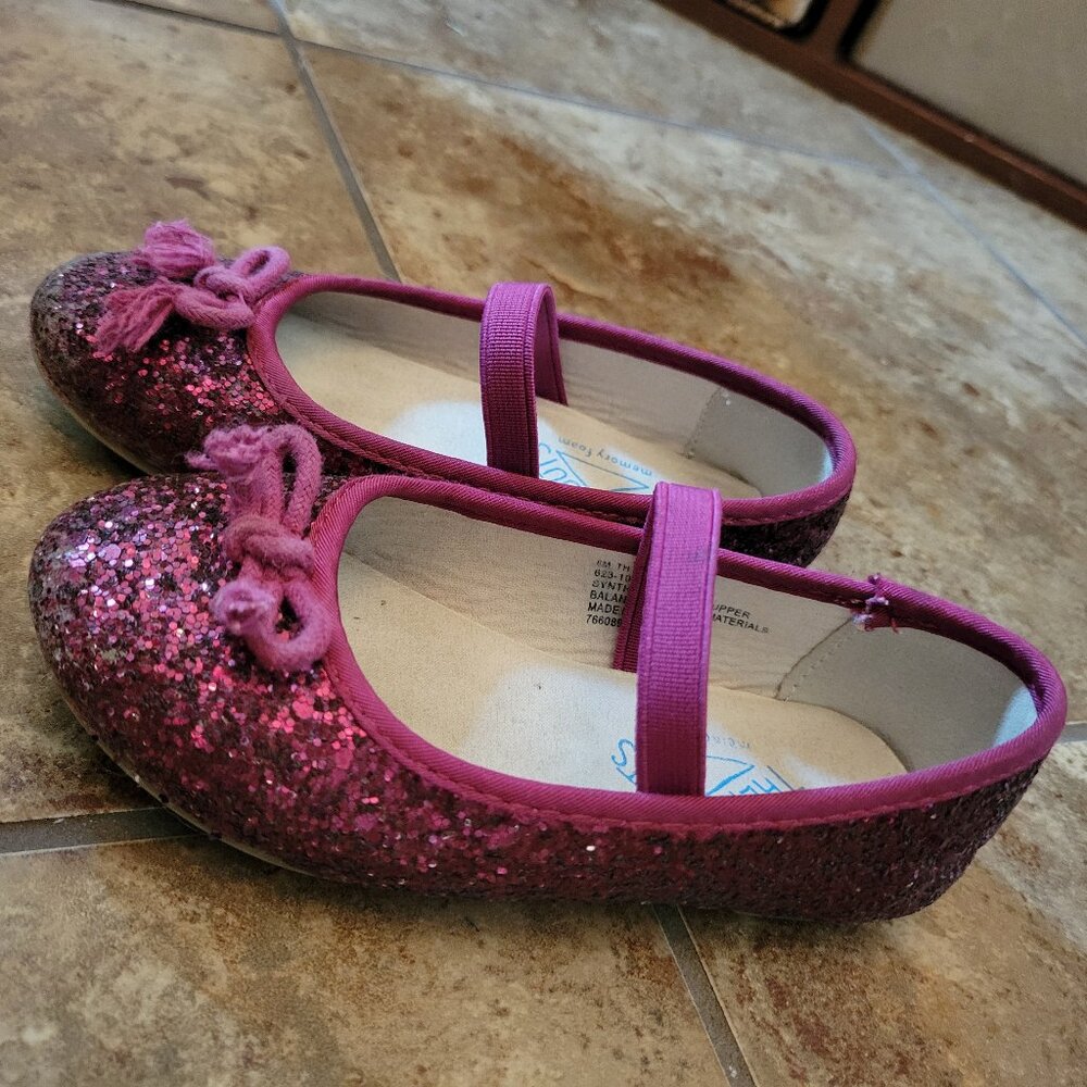 Size 8 toddler glitter shoes